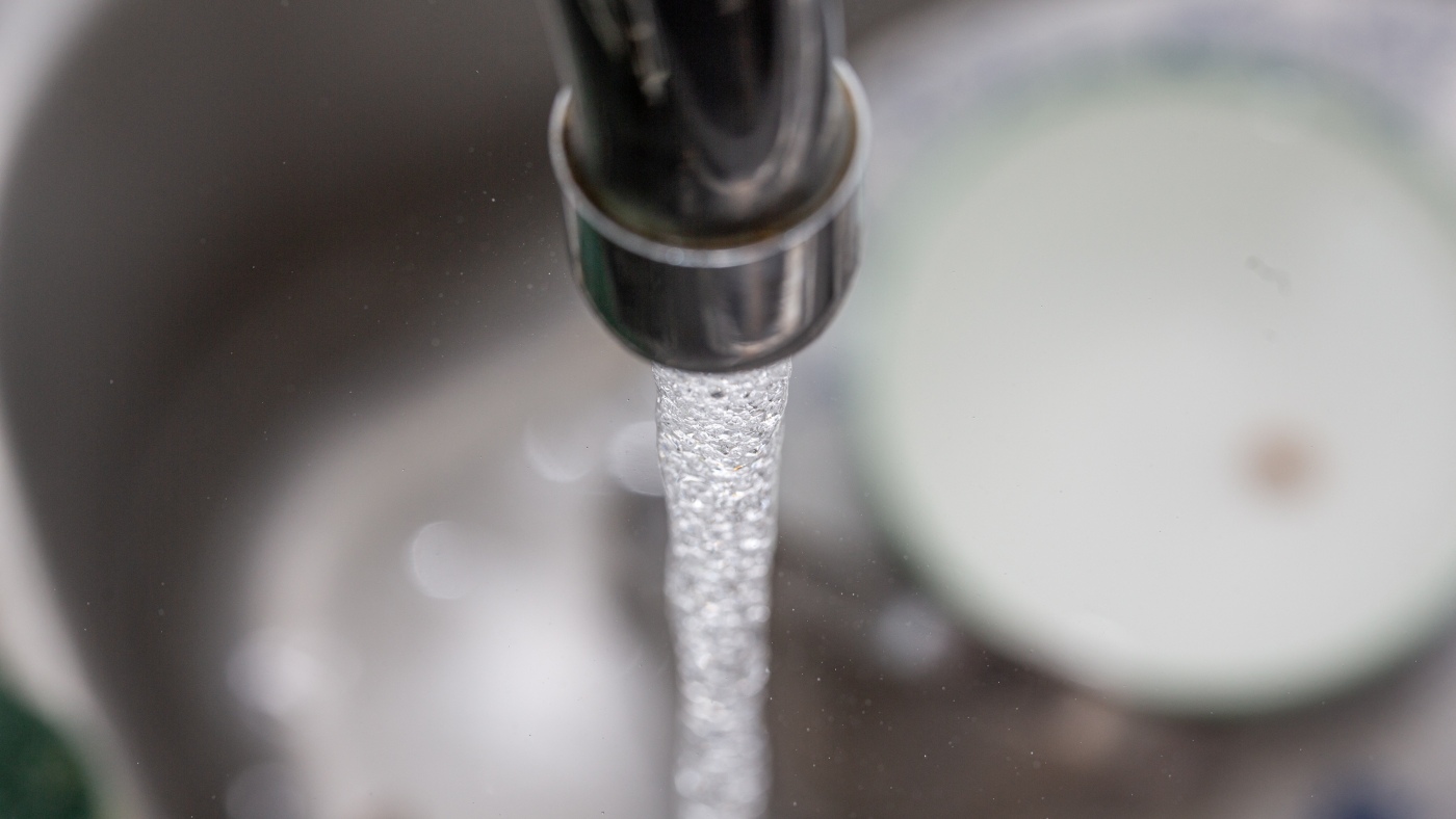 Florida moves to ban fluoride from public drinking water