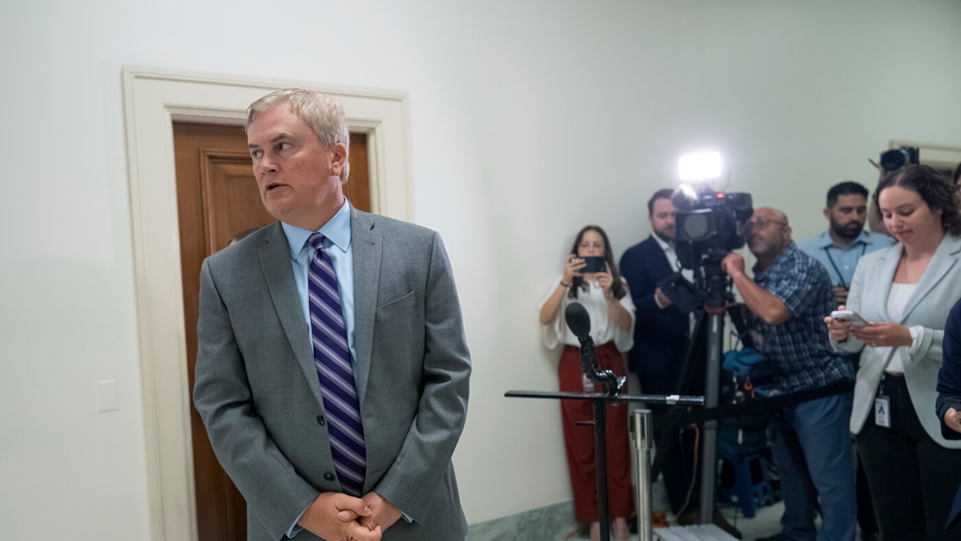 Committee investigating Epstein holds billionaire Leon Black in contempt of Congress