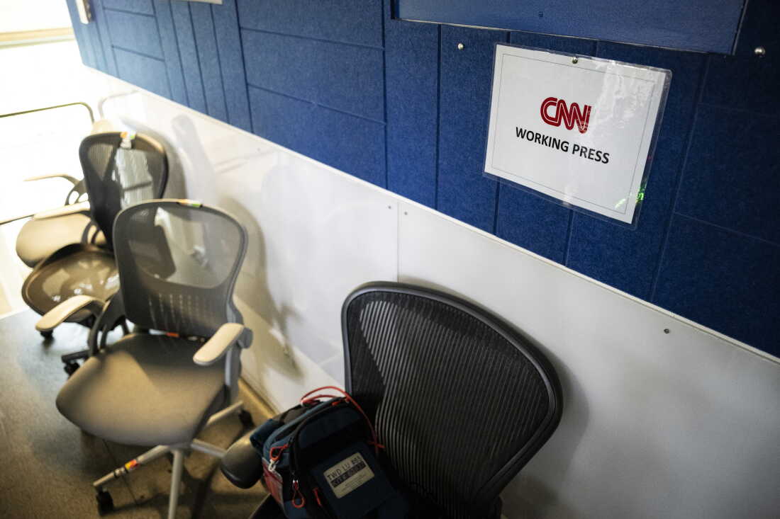 WASHINGTON, DC - SEPTEMBER 19: A CNN sign hangs on the wall behind the broadcast area in the White House briefing room, on September 19, 2026 in Washington, DC.