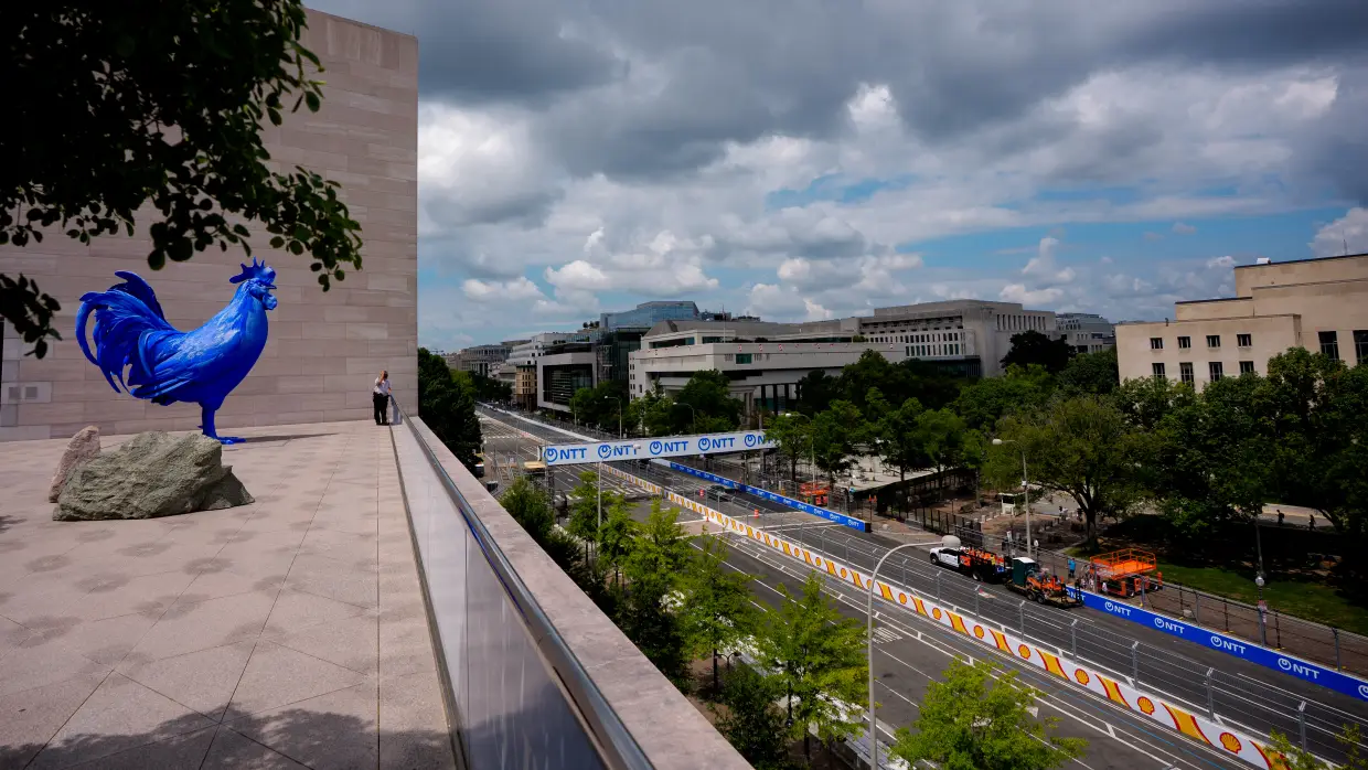 D.C.'s IndyCar race will zoom past museums. Some worry it could harm the art inside