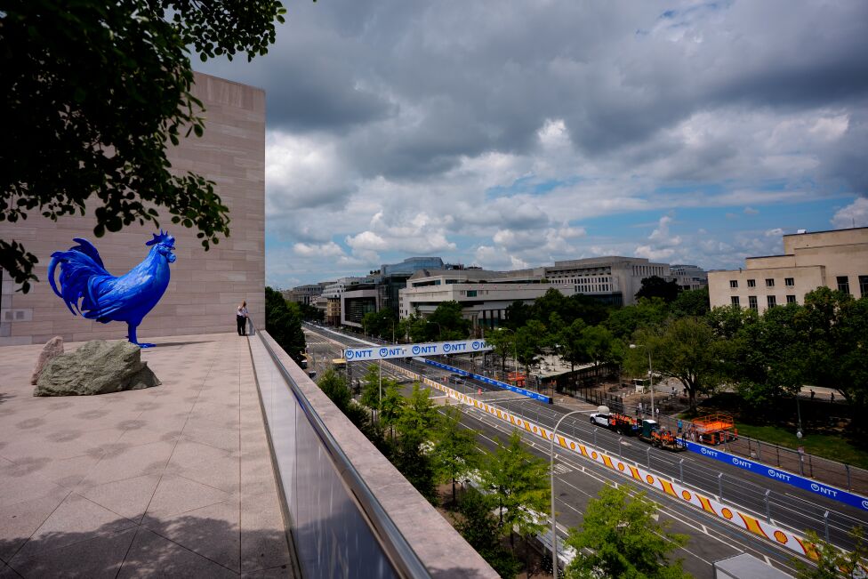 D.C.'s IndyCar race will zoom past museums. Some worry it could harm the art inside