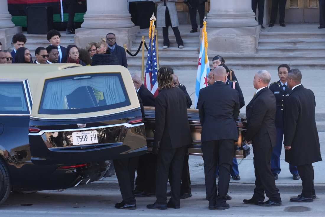 The casket with the Rev. Jesse Jackson arrives before a public visitation at Rainbow/PUSH Coalition in Chicago on Thursday.