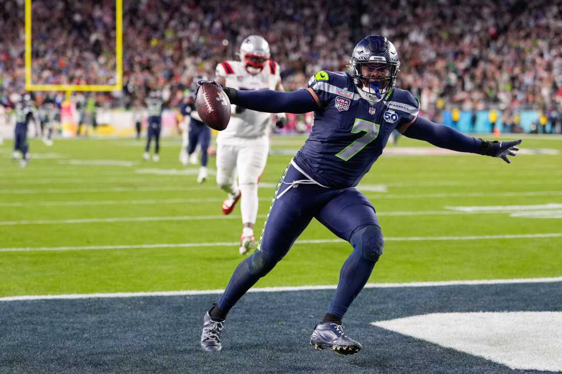 Seattle Seahawks linebacker Uchenna Nwosu (7) celebrates his touchdown on a fumble recovery during the second half of the NFL Super Bowl 60 football game against the New England Patriots, Sunday, Feb. 8, 2026, in Santa Clara, Calif.