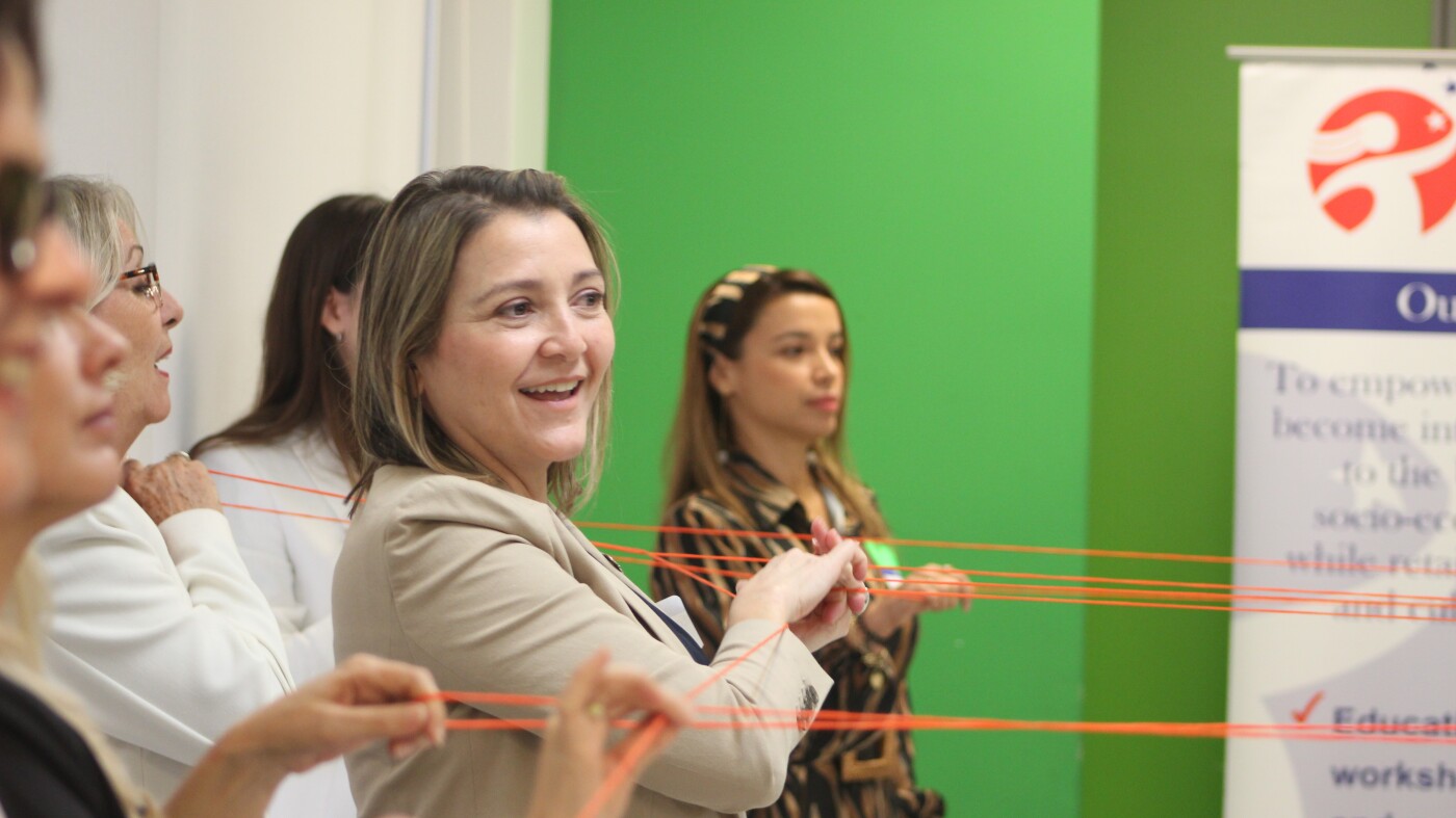 To fight bad information, a project taps trusted messengers in immigrant communities To fight bad information, a project taps trusted messengers in immigrant communities