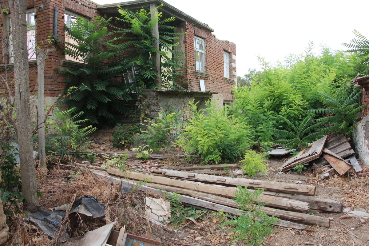 An abandoned home in Turkmen, Bulgaria.