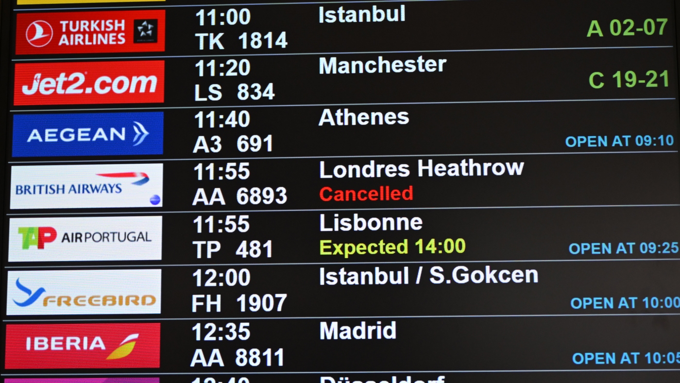 Heathrow Airport closes Friday after fire knocks out power to part of London Heathrow Airport closes Friday after fire knocks out power to part of London