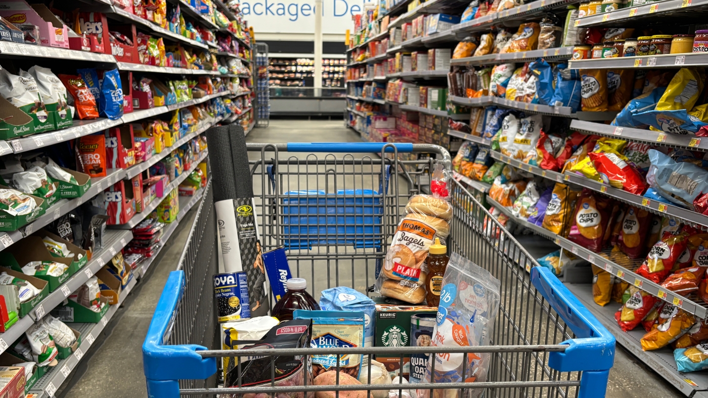 An Alabama food bank braces for big increase in demand if SNAP cuts take effect