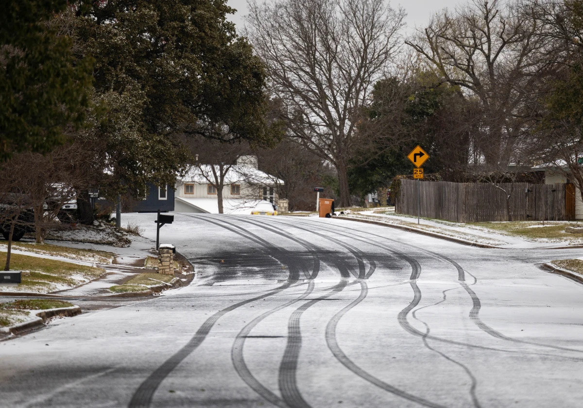 Austin, Texas: Snow dusts the ground in south Austin early on Jan. 21.