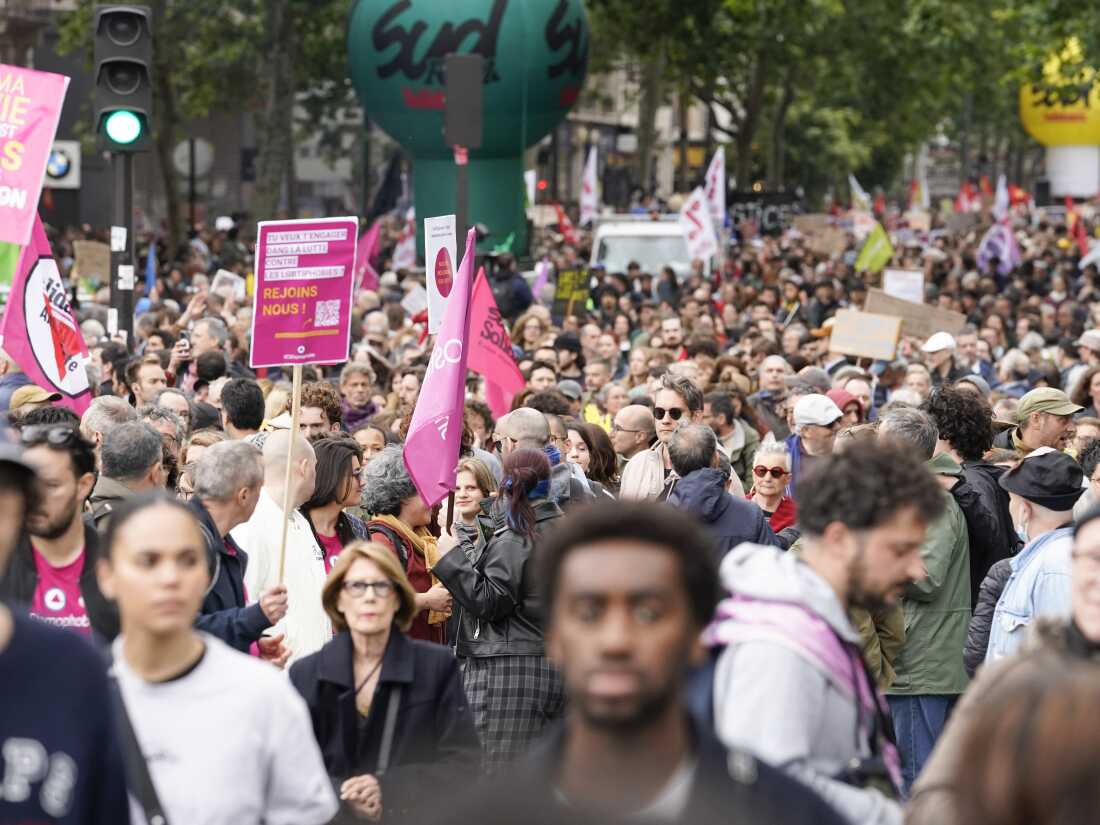 French protesters turn out to oppose far-right shift ahead of snap ...