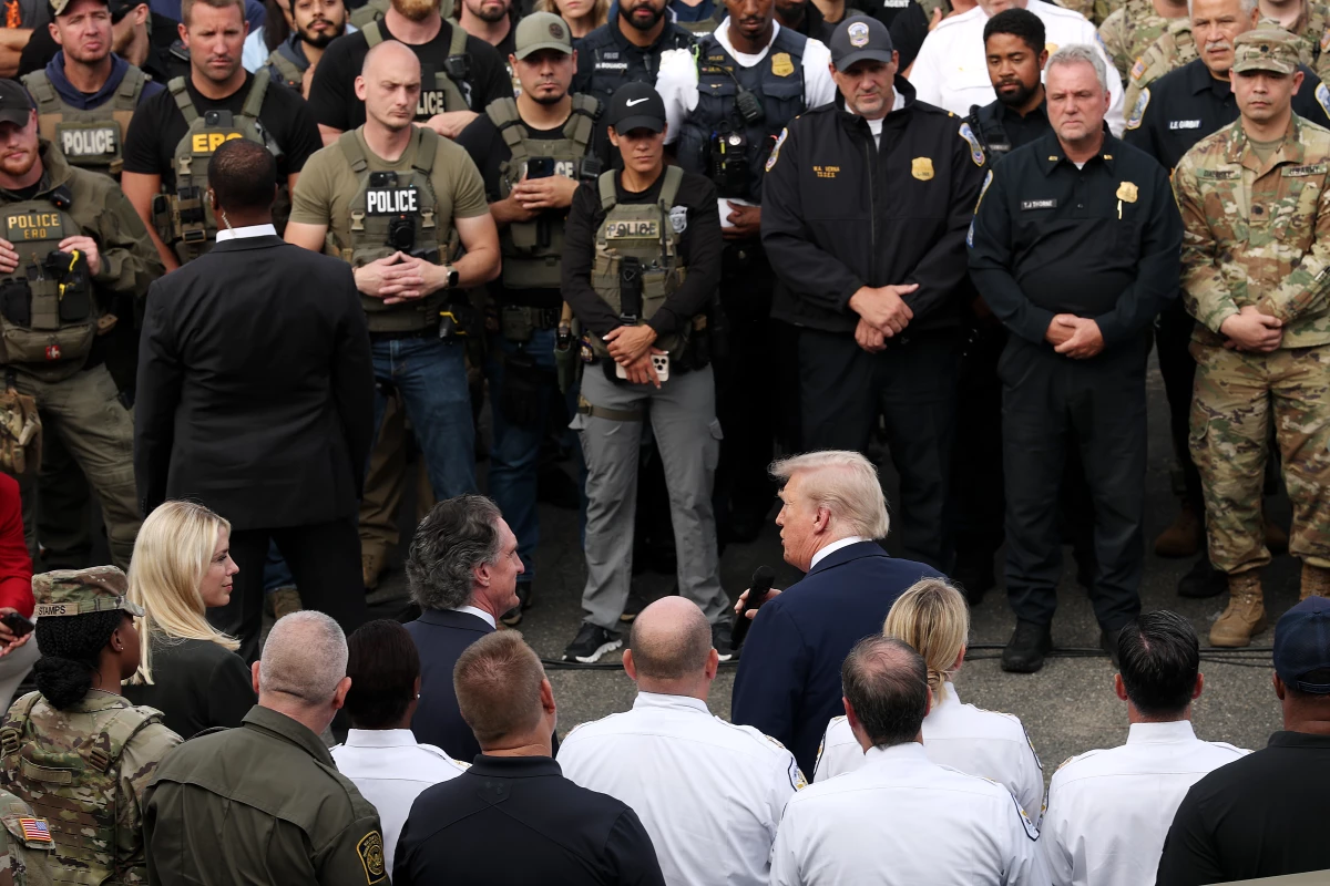 President Trump visits the U.S. Park Police Anacostia Operations Facility on August 21, 2025 in Washington, DC.