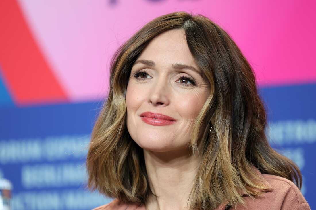 Rose Byrne says 'Fallen Angels' on Broadway is a 'dream' role : NPR