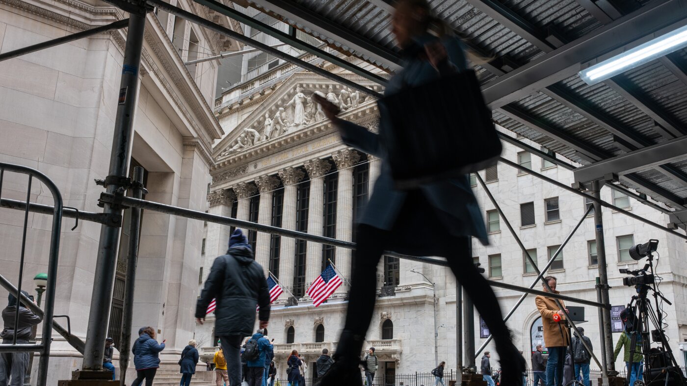 Wall Road is betting on tariff refunds after Supreme Court docket ruling : NPR Wall Road is betting on tariff refunds after Supreme Court docket ruling : NPR