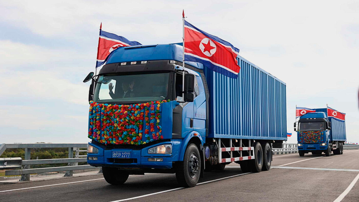 Russia and North Korea open the first road across their shared border