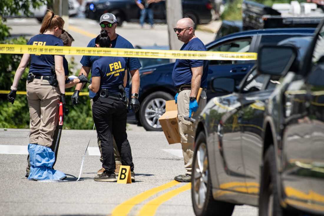 In the aftermath of deadly shootings, ICE pauses most traffic stops In the aftermath of deadly shootings, ICE pauses most traffic stops