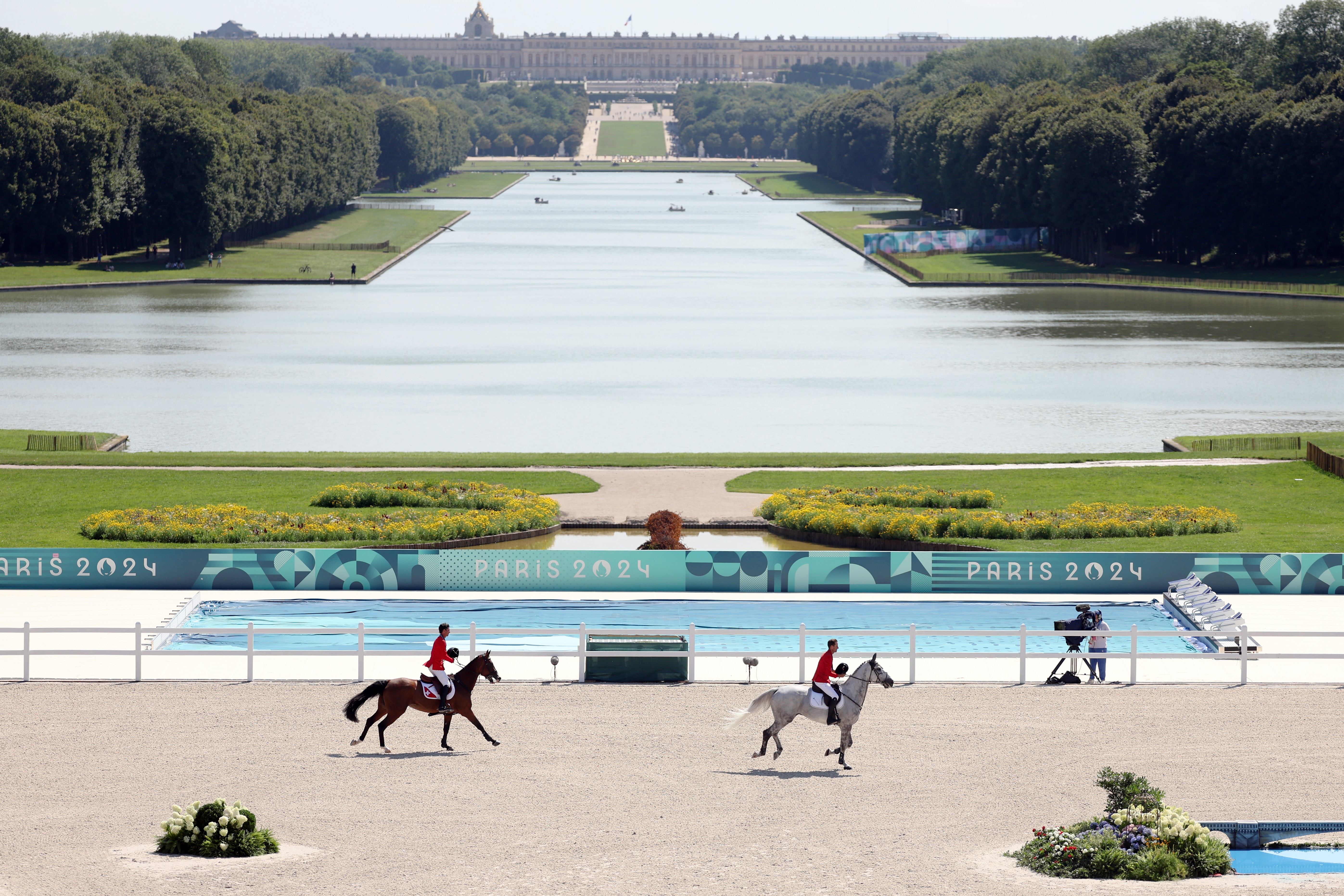At Versailles, a grand Olympic venue dazzles spectators and competitors alike At Versailles, a grand Olympic venue dazzles spectators and competitors alike