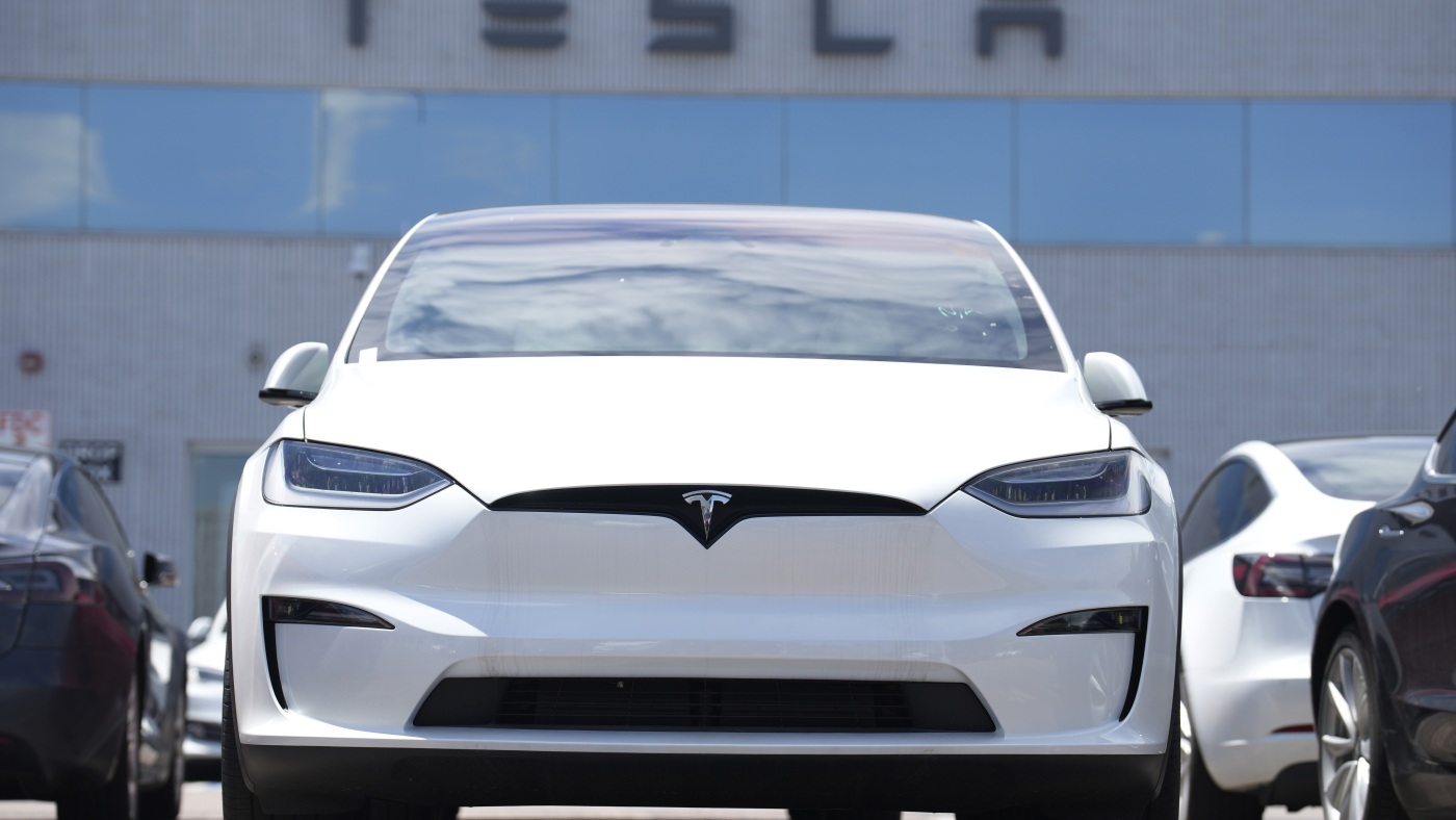 Tesla profits slide 16%, despite Elon Musk's pivot back to his companies