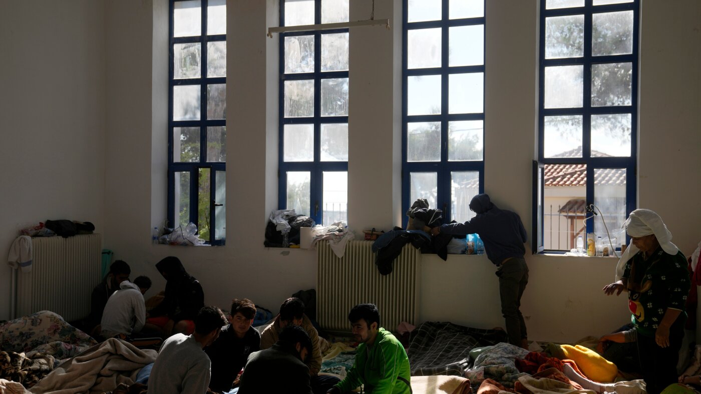 Sınır dışı etmelerle ilgili olarak AB ile ilk kapalı kapılar ardında Afgan Taliban’ı görüşmelerde bulundu