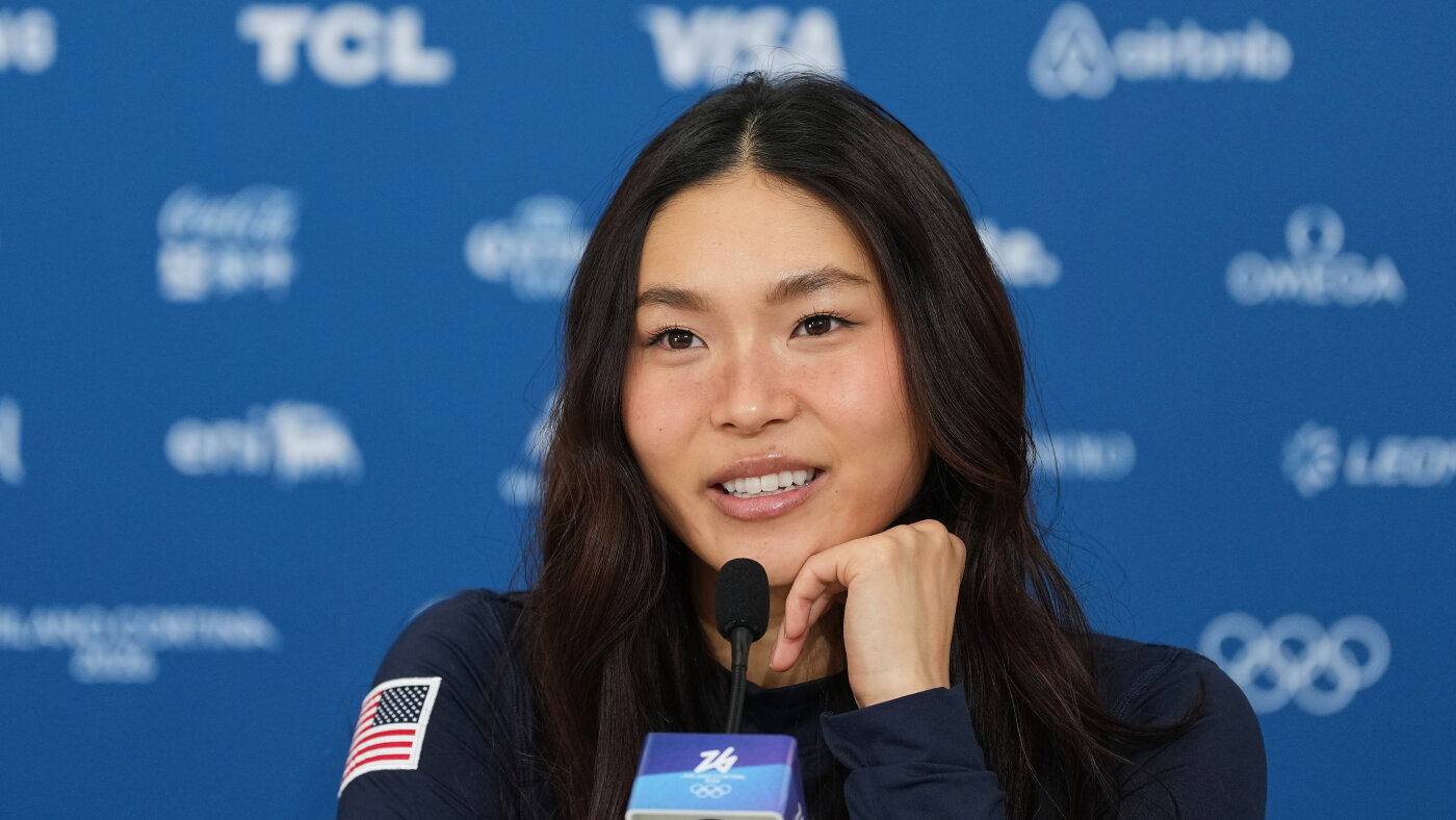 Chloe Kim chases an Olympic halfpipe three-peat, despite injury : NPR ...