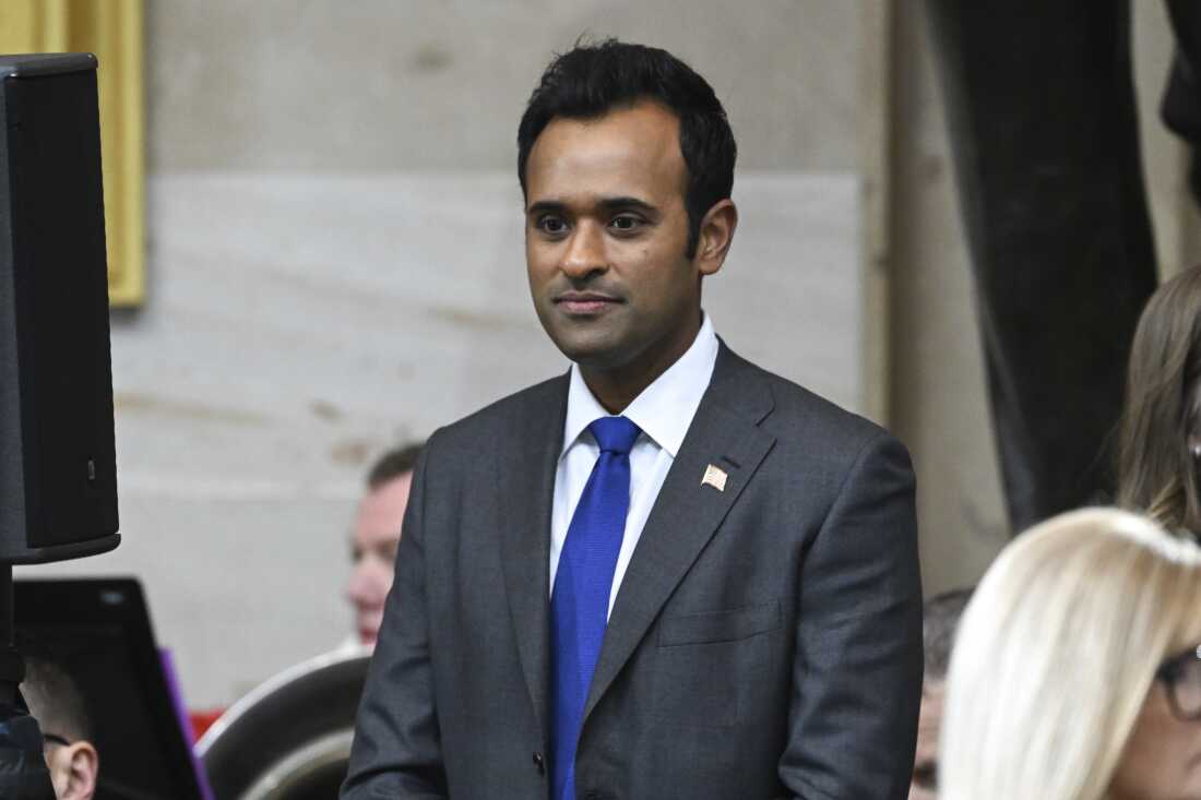 Vivek Ramaswamy arrives before the 60th Presidential Inauguration in the Rotunda of the U.S. Capitol.