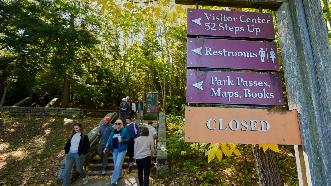National Parks Struggle Amid Ongoing Government Shutdown National Parks Struggle Amid Ongoing Government Shutdown