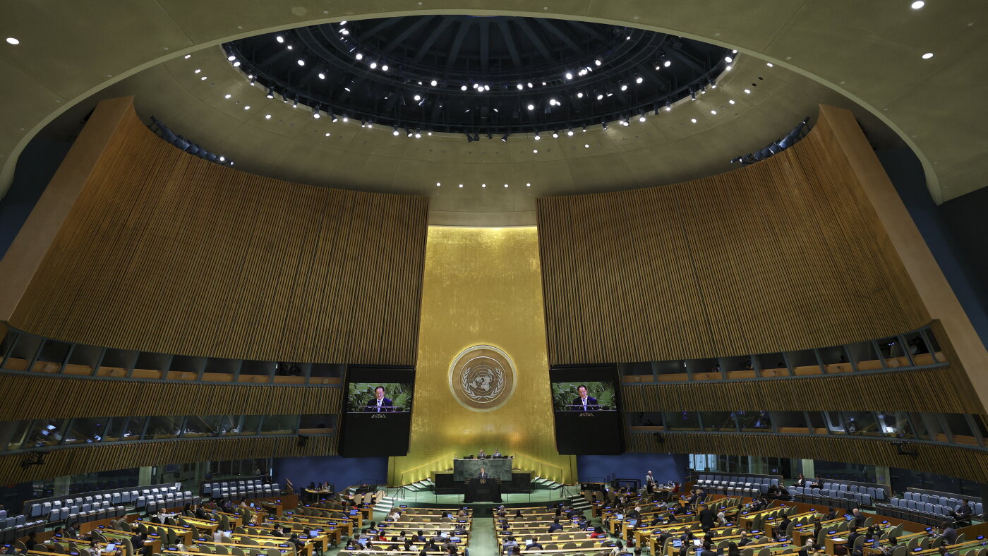 World leaders convene for UNGA. And, Trump says D.C. arch will be a 'military complex'