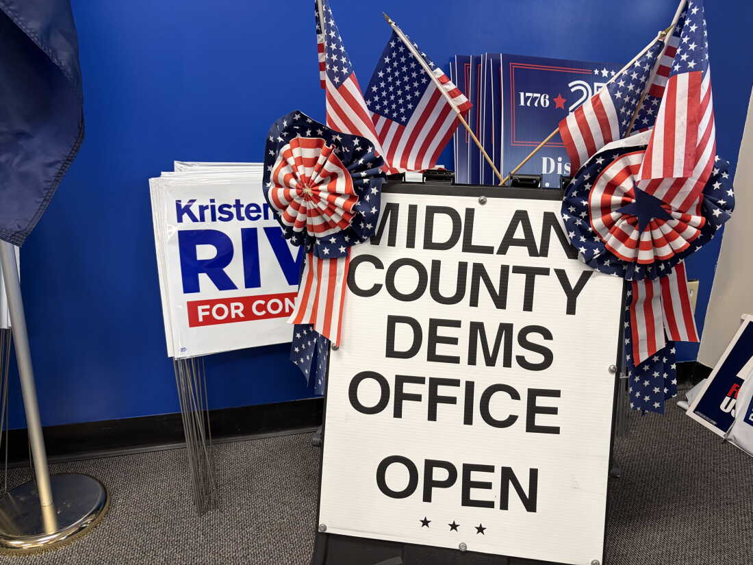 Democrats in Midland County, MI, organized a meet-and-greet event with Sen. Elissa Slotkin, D-Mich., at the end of August.