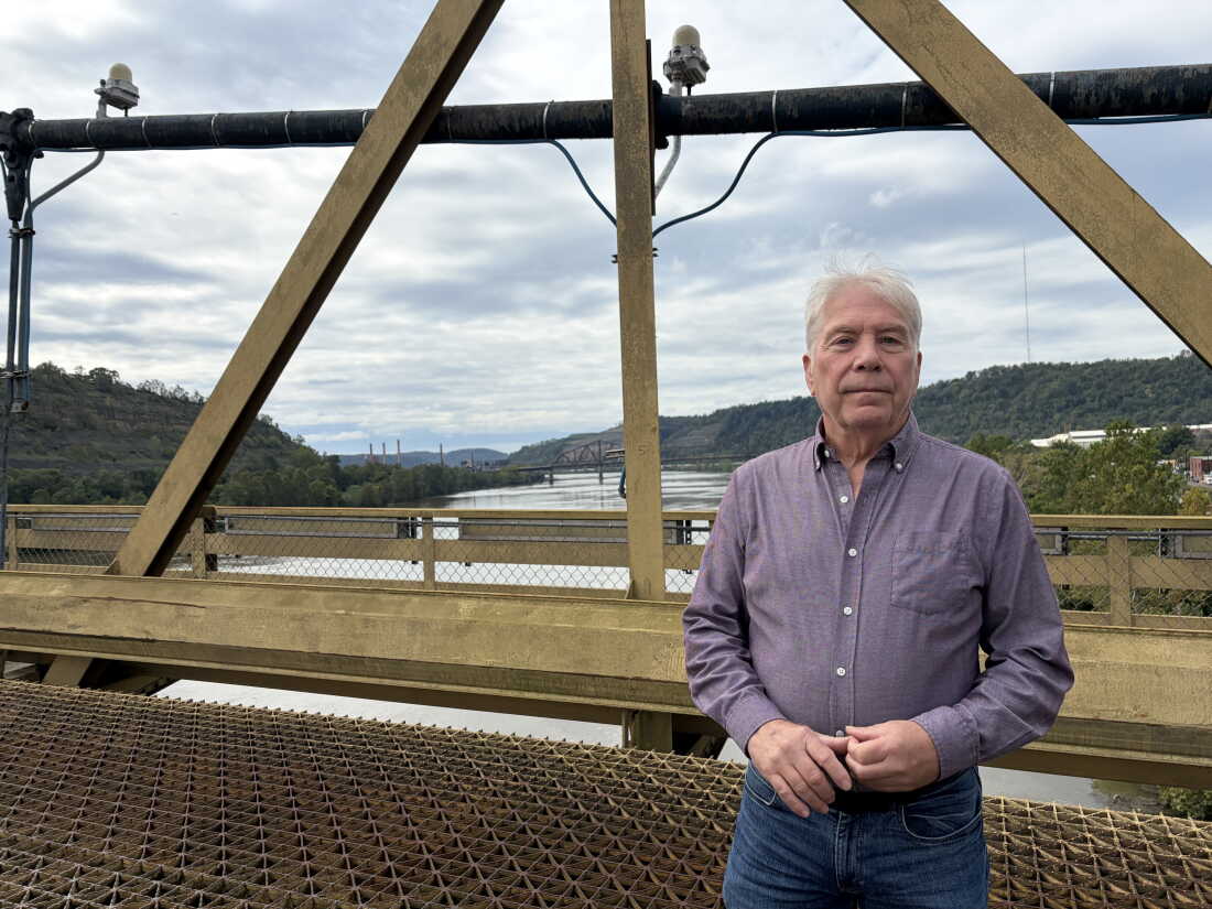 Michael Paprocki, a regional transportation planner, on the Market Street Bridge over the Ohio River.