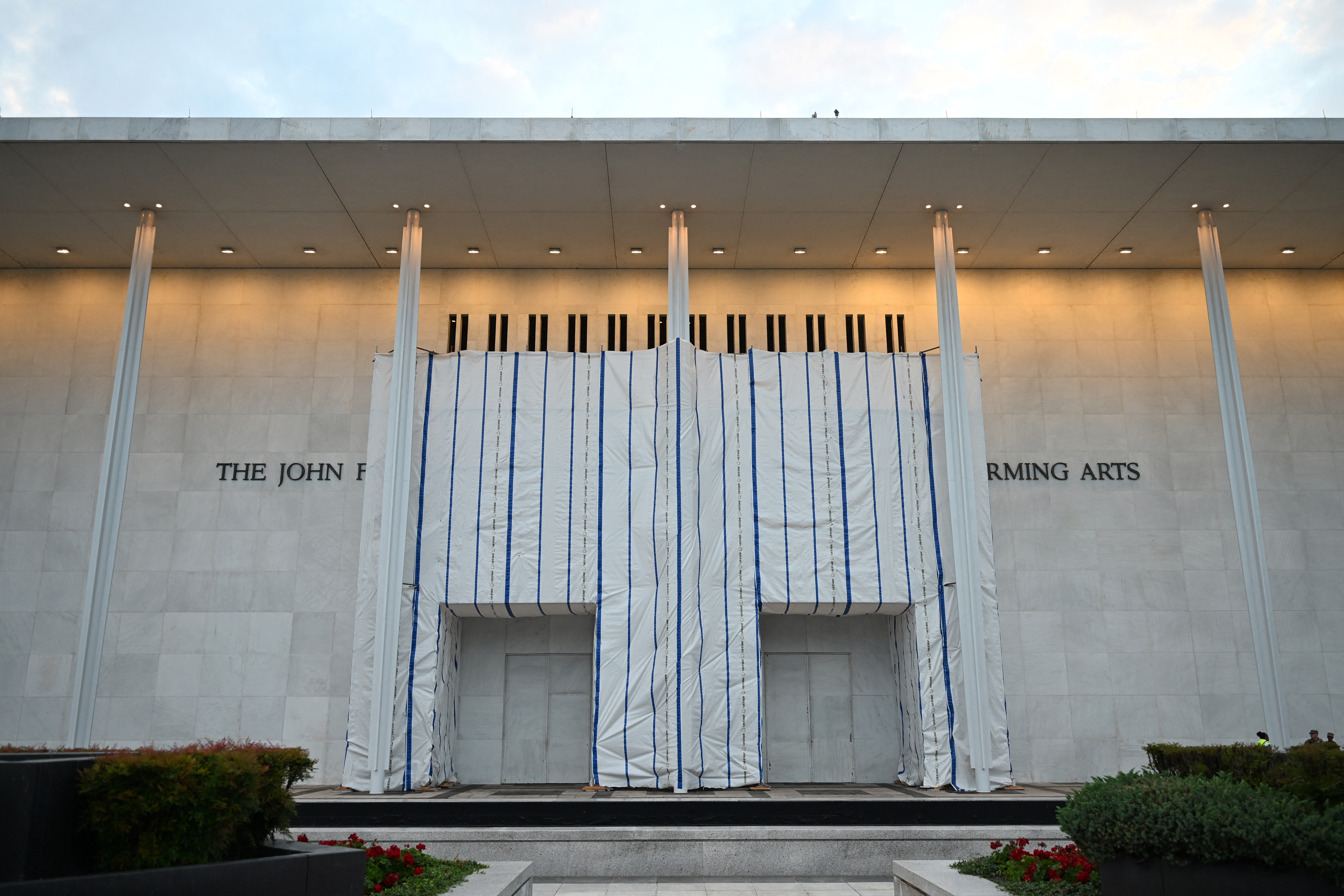 How does the Kennedy Center board make decisions? This legal filing sheds some light