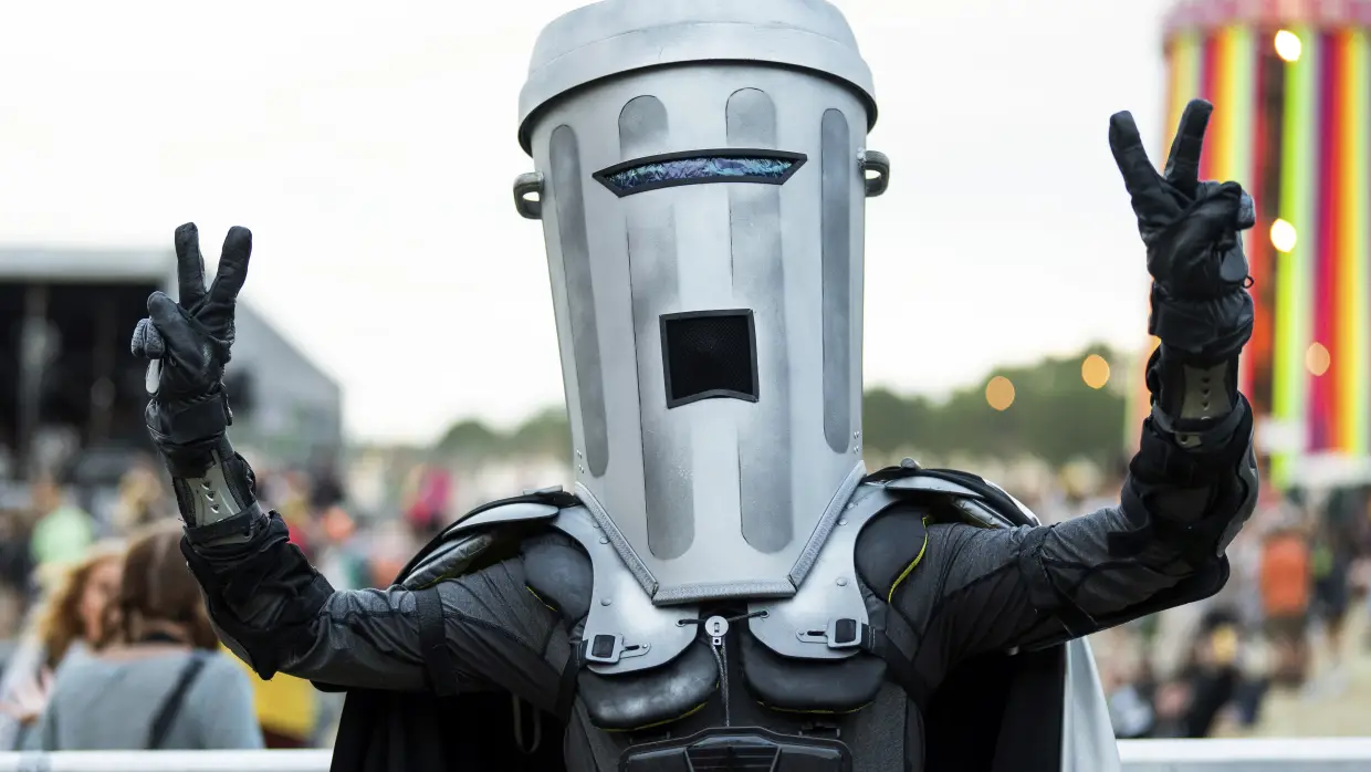 Count Binface: The intergalactic warrior who could upend Britain's strangest election