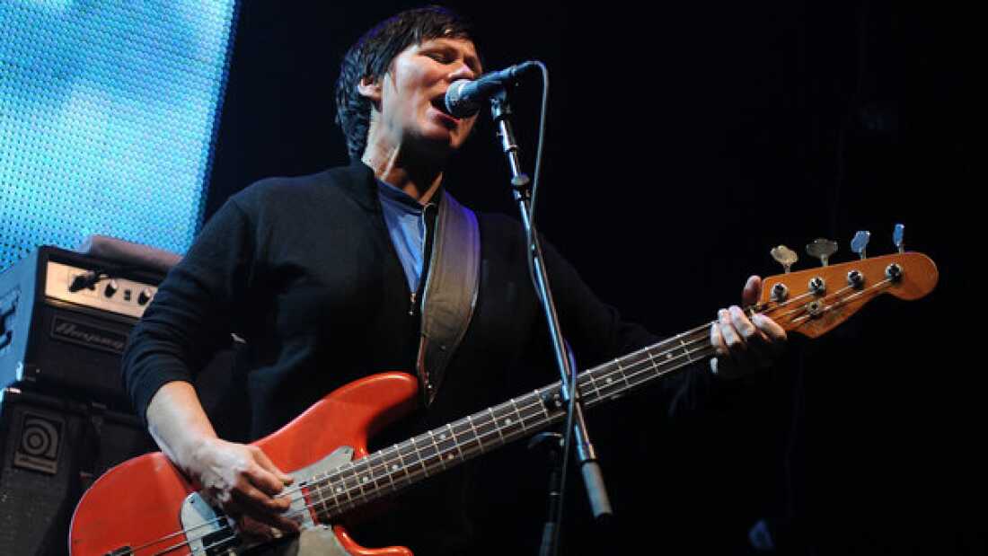 Musician/singer Kim Deal of The Pixies performs at Hammerstein Ballroom on November 23, 2009, in New York City.