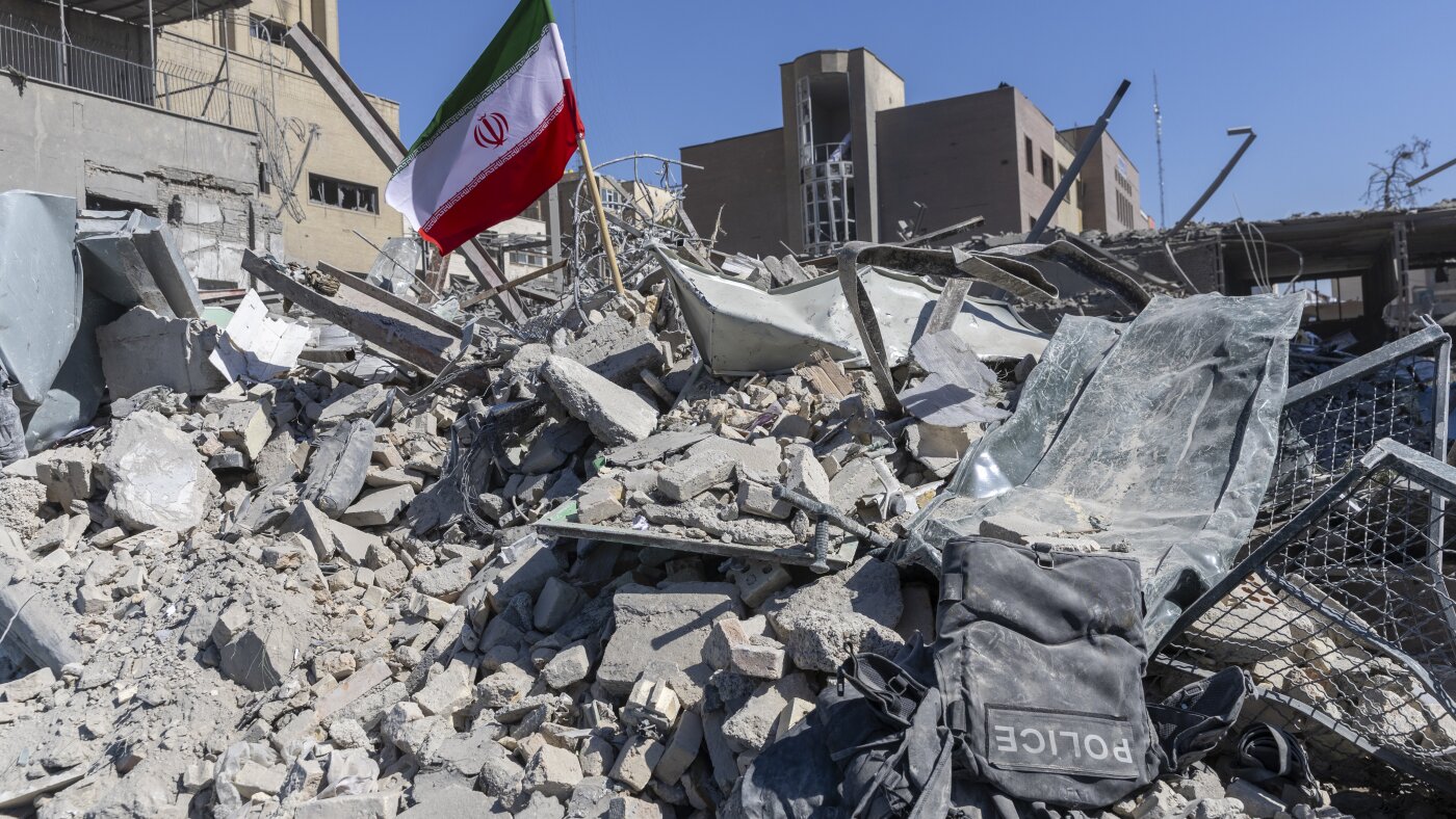 War in Iran; N.C., Texas primaries; Clinton hearings : NPR