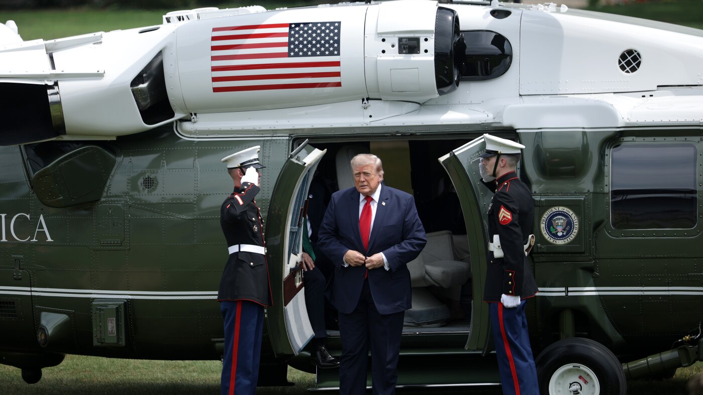 Trump geçen yıl milyarlarca dolar kazandı. Pensilvanya’daki bazı kararsız seçmenler umursamadıklarını söylüyor