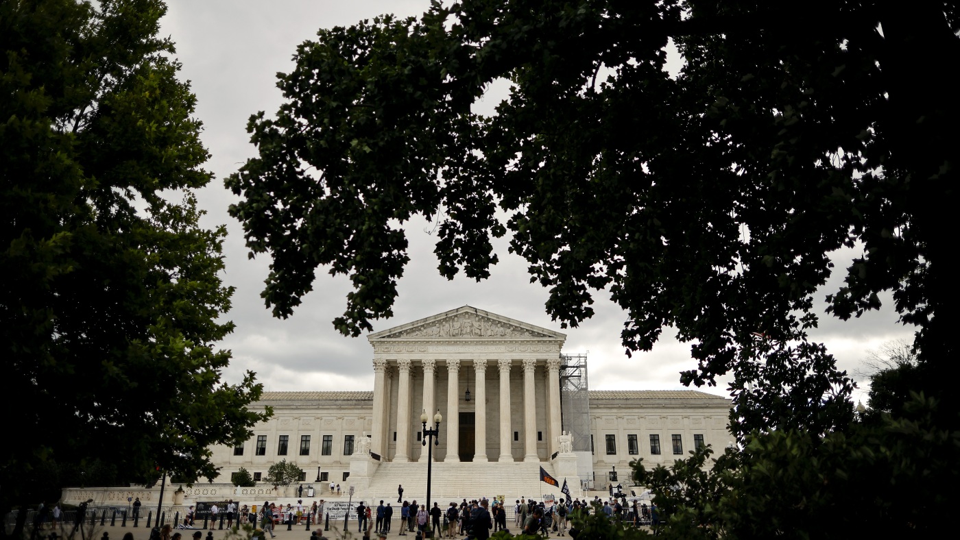 Supreme Court upholds Tennessee law that bars gender-affirming care for minors