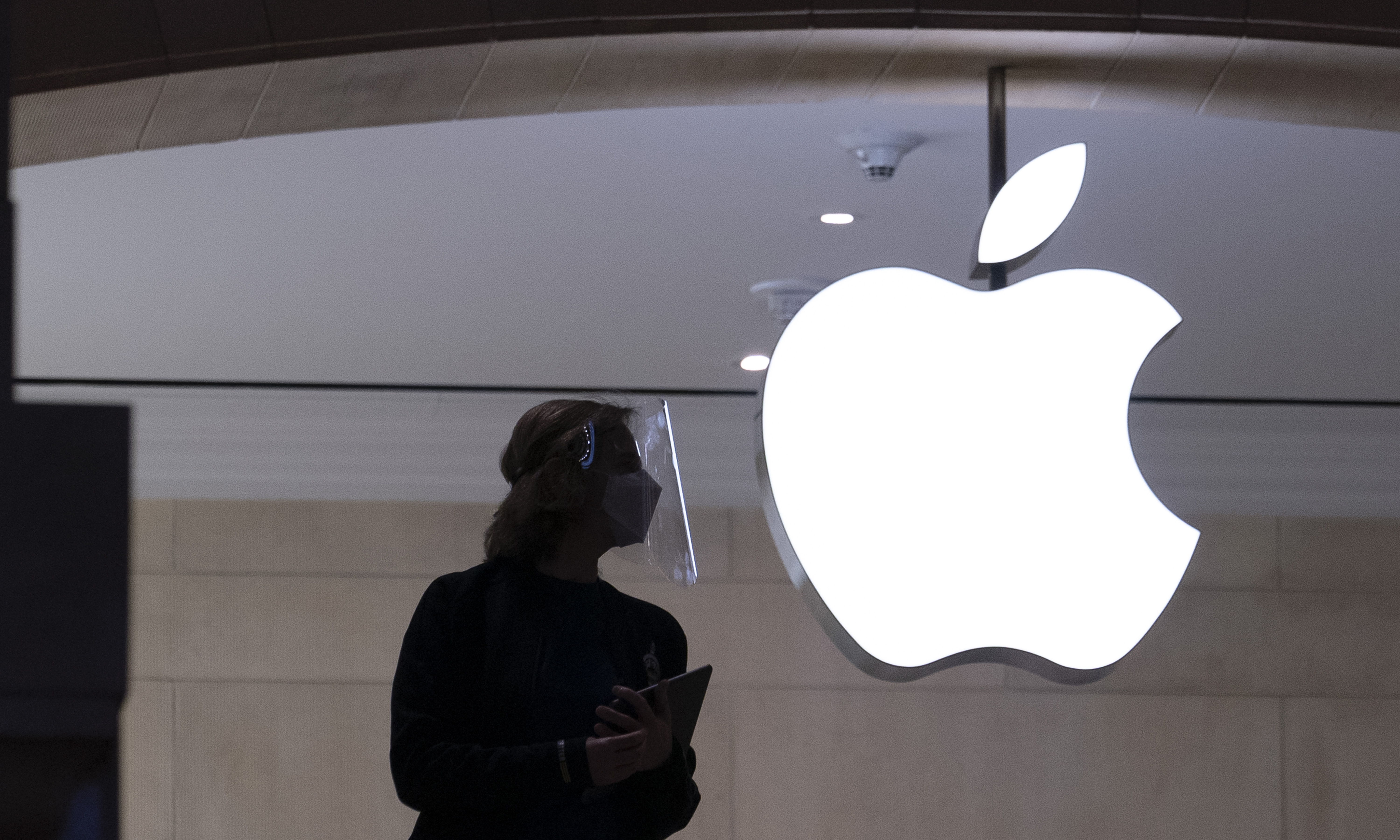 Apple reaches tentative contract agreement with unionized store employees in Maryland Apple reaches tentative contract agreement with unionized store employees in Maryland