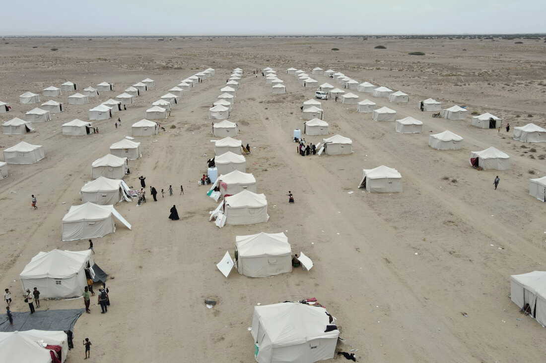 Tents are lined up in the Al-Firdaws camp for displaced Yemenis in Ras Imran, on the western outskirts of Aden, Yemen, Thursday, Sept. 17, 2026.