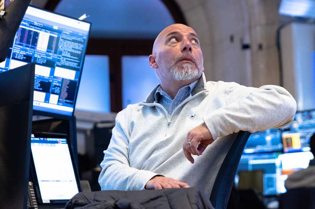 ارتفعت أسعار الذهب ، لكن أسواق الأسهم تراجعت مع قلق المستثمرين بشأن تعريفة ترامب.