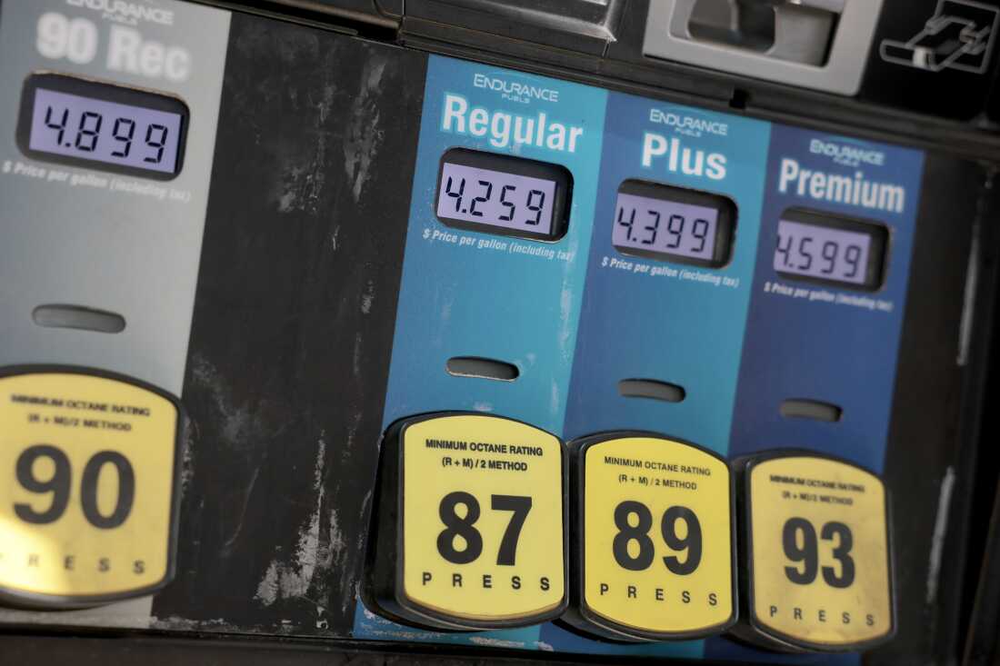 La inflación supera el 4% por primera vez en 3 años debido al aumento de los precios de la gasolina