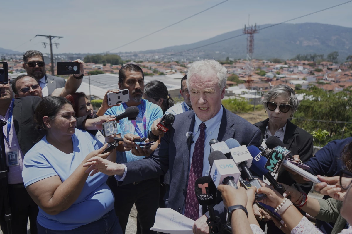 Maryland Sen. Chris Van Hollen speaks to the press in La Libertad, El Salvador, during his trip to lobby for the release of deported Maryland resident Kilmar Abrego Garcia.