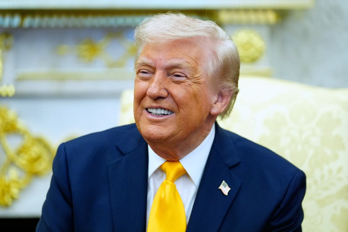 A federal arts commission on Thursday approved the final design for a 24-karat gold commemorative coin bearing President Donald Trump's image to help celebrate America's 250th birthday on July 4.