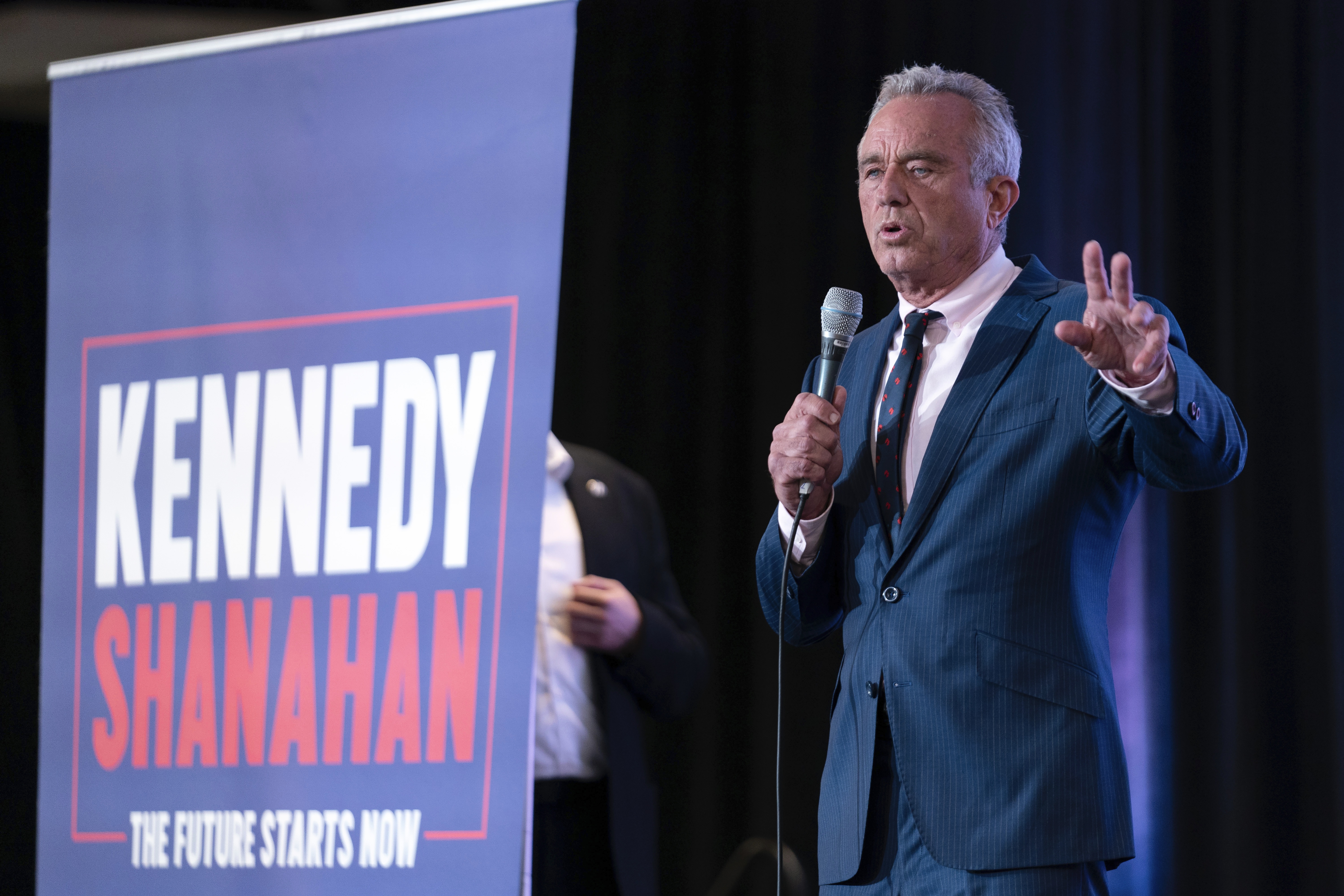 Robert F. Kennedy Jr.’s campaign downplays polling, fundraising, ballot access woes