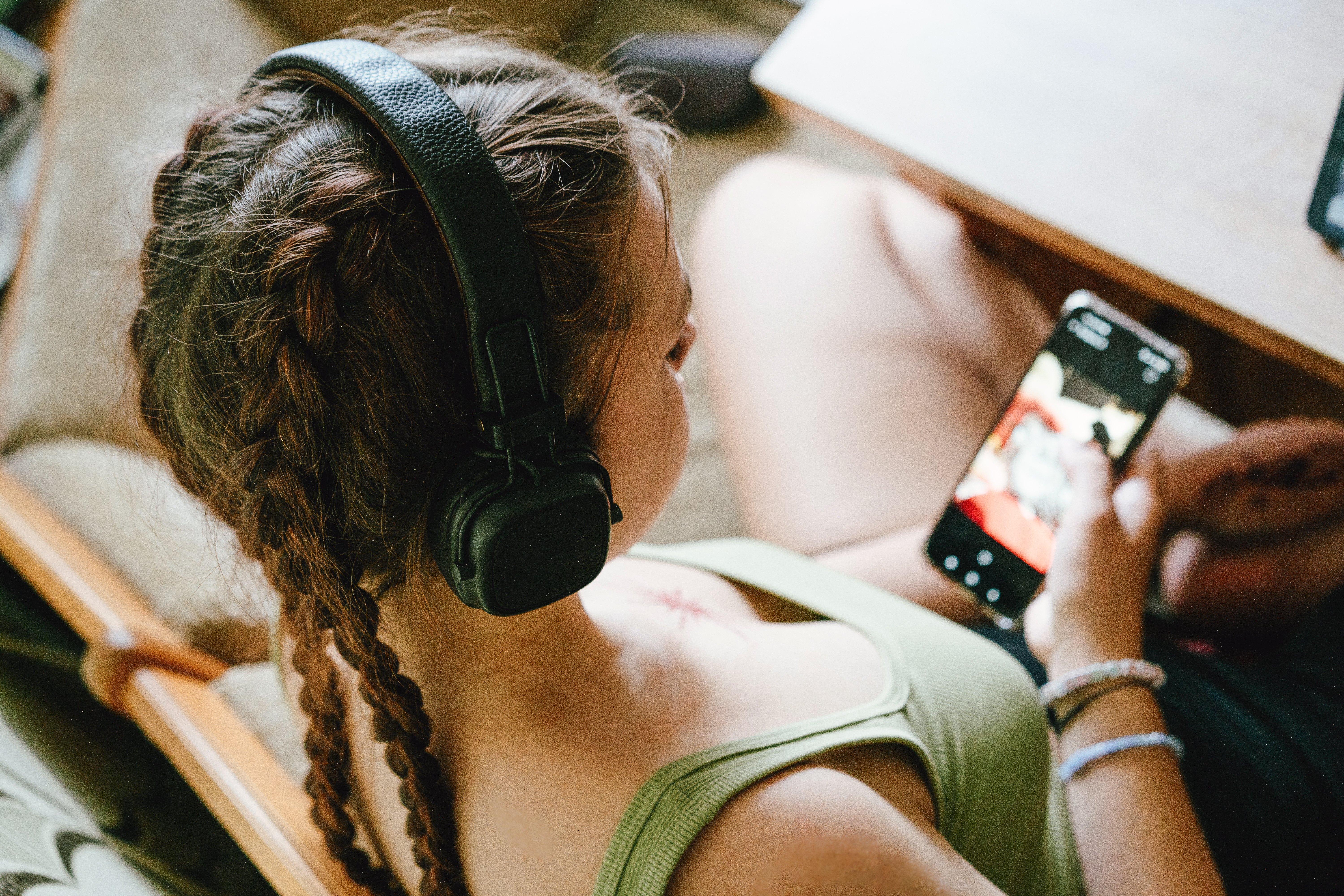 https://www.npr.org/2026/05/02/nx-s1-5804489/music-listeners-dislike-ai-music-study social preview image