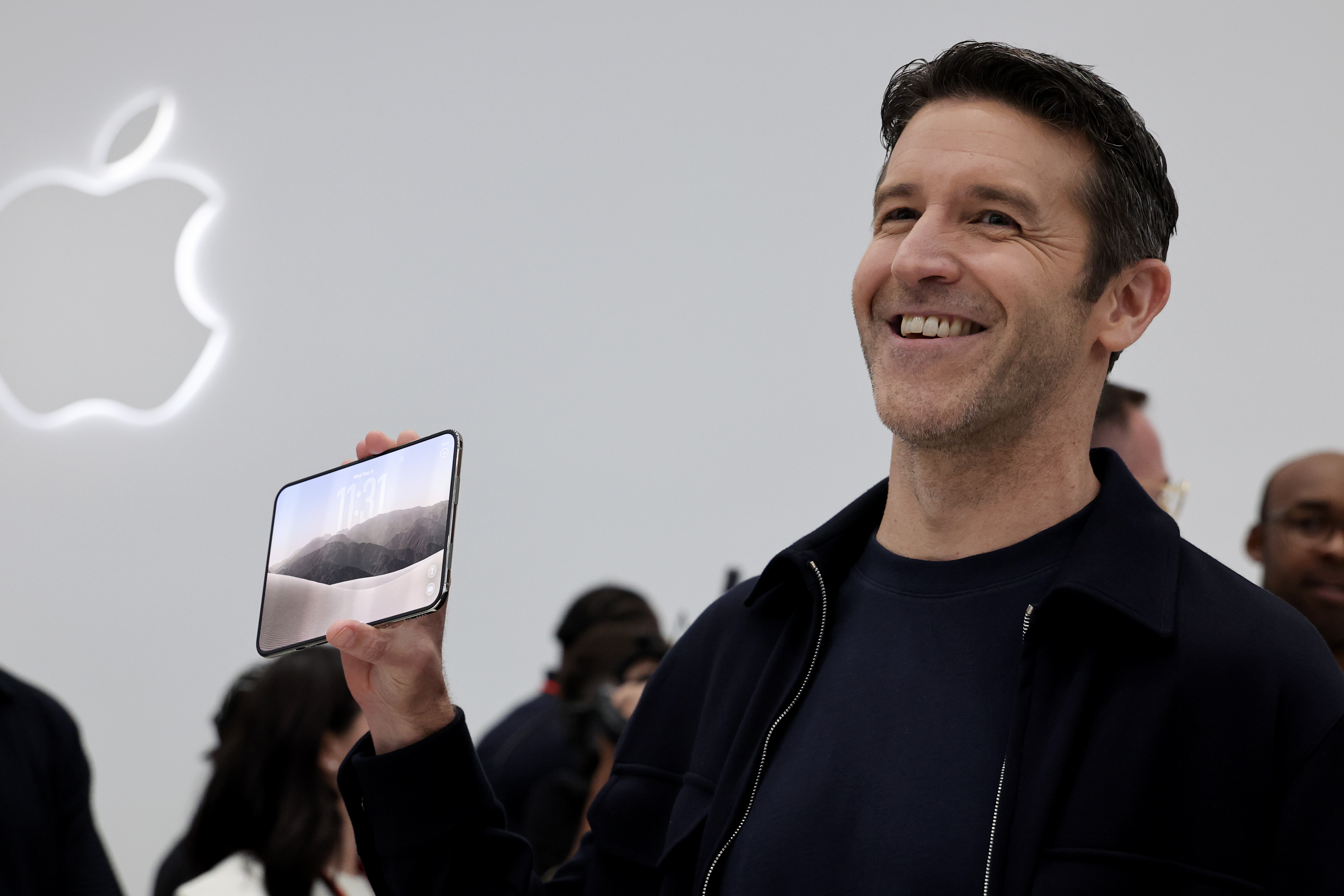 Fold the phone: Apple's new CEO unveils a foldable iPhone