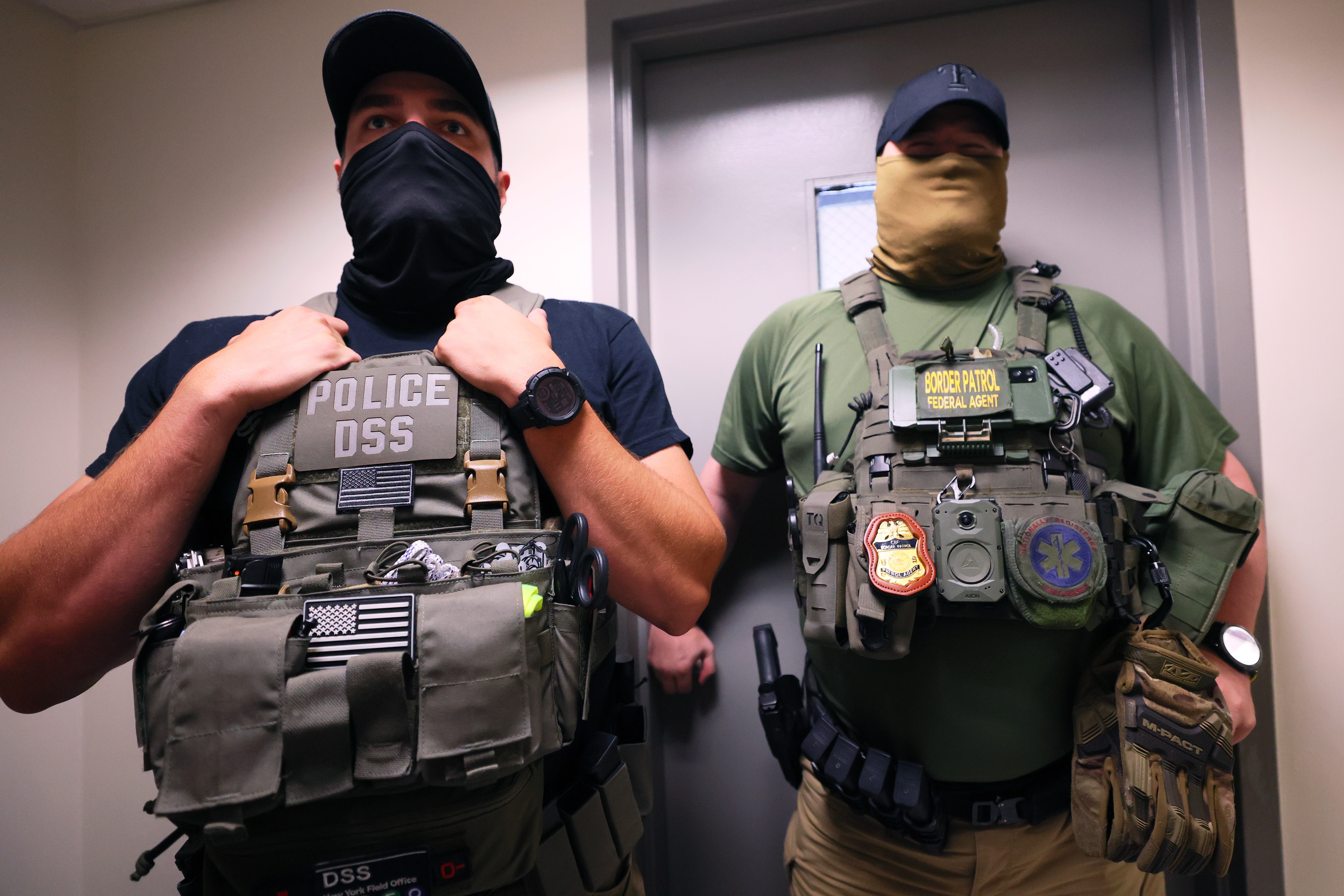 Federal agents patrol the halls of immigration court at the Jacob K. Javitz Federal Building on August 6, 2025 in New York City. Detentions by U.S. Immigration and Customs Enforcement (ICE) continue as people attend immigration court hearings, but immigrant arrests are also happening at criminal courts.