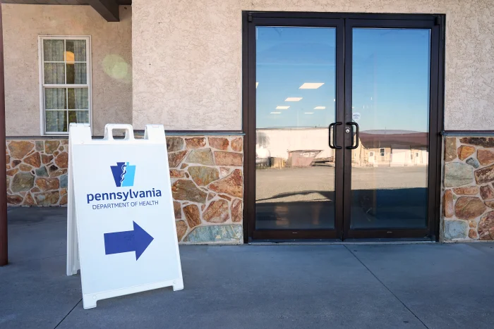 A sign is posted outside a Pennsylvania Department of Health measles vaccination clinic located in Lancaster County in Peach Bottom, Pa., Tuesday, Oct. 20, 2026.