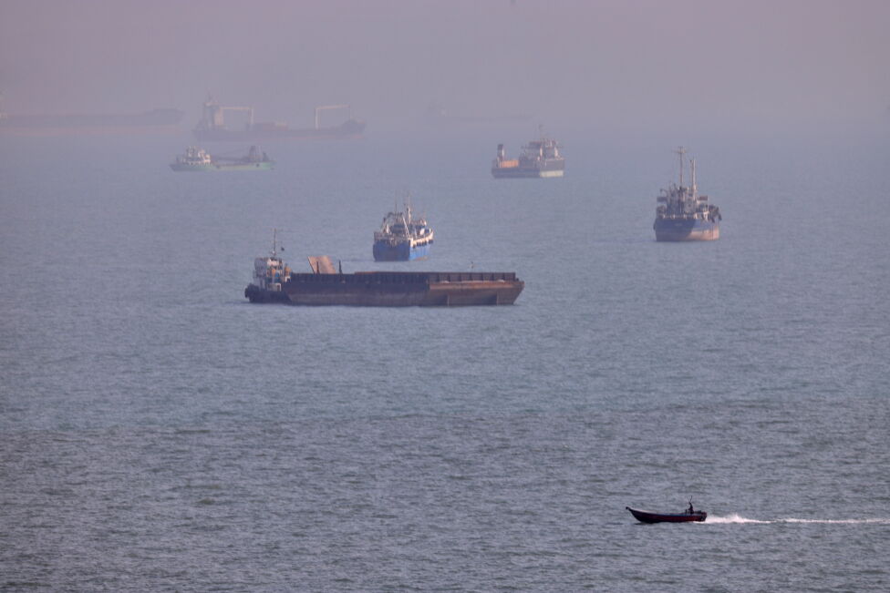 Attacks flare between U.S., Iran after month-long pause