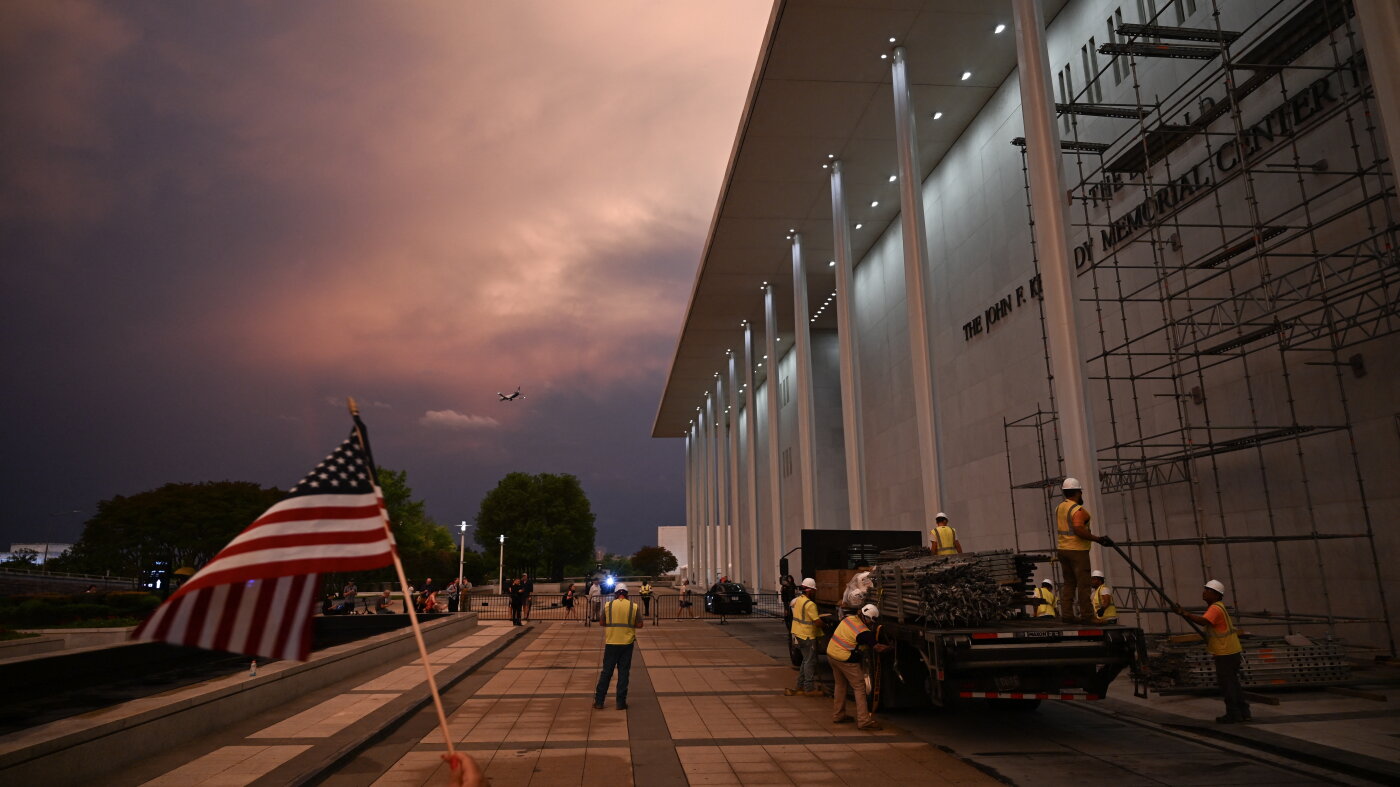 Kennedy Center says it's on the brink of bankruptcy, might close as early as Tuesday