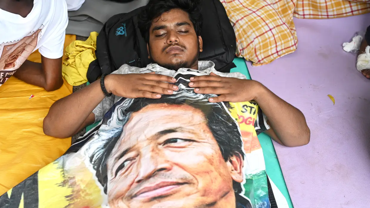 Indian activist Wangchuk ends 26-day hunger strike as 'Cockroach' protesters vow to press on