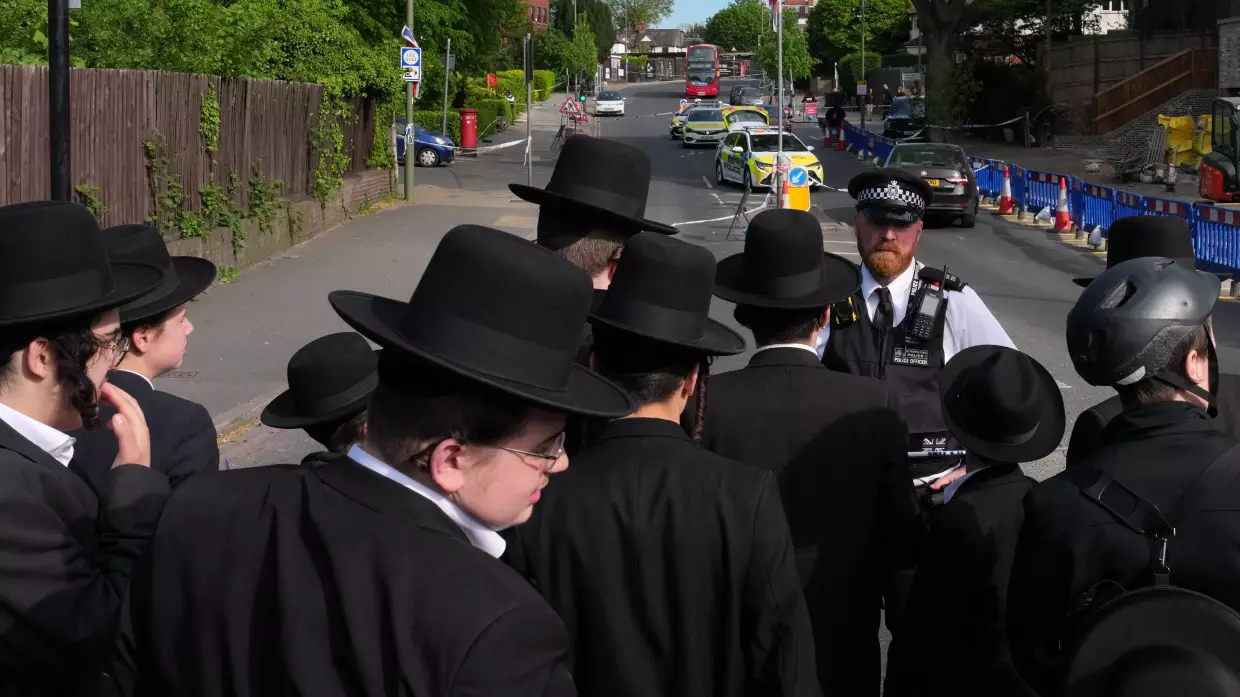 U.K. calls antisemitism an emergency after arson and stabbing attacks on Jewish people