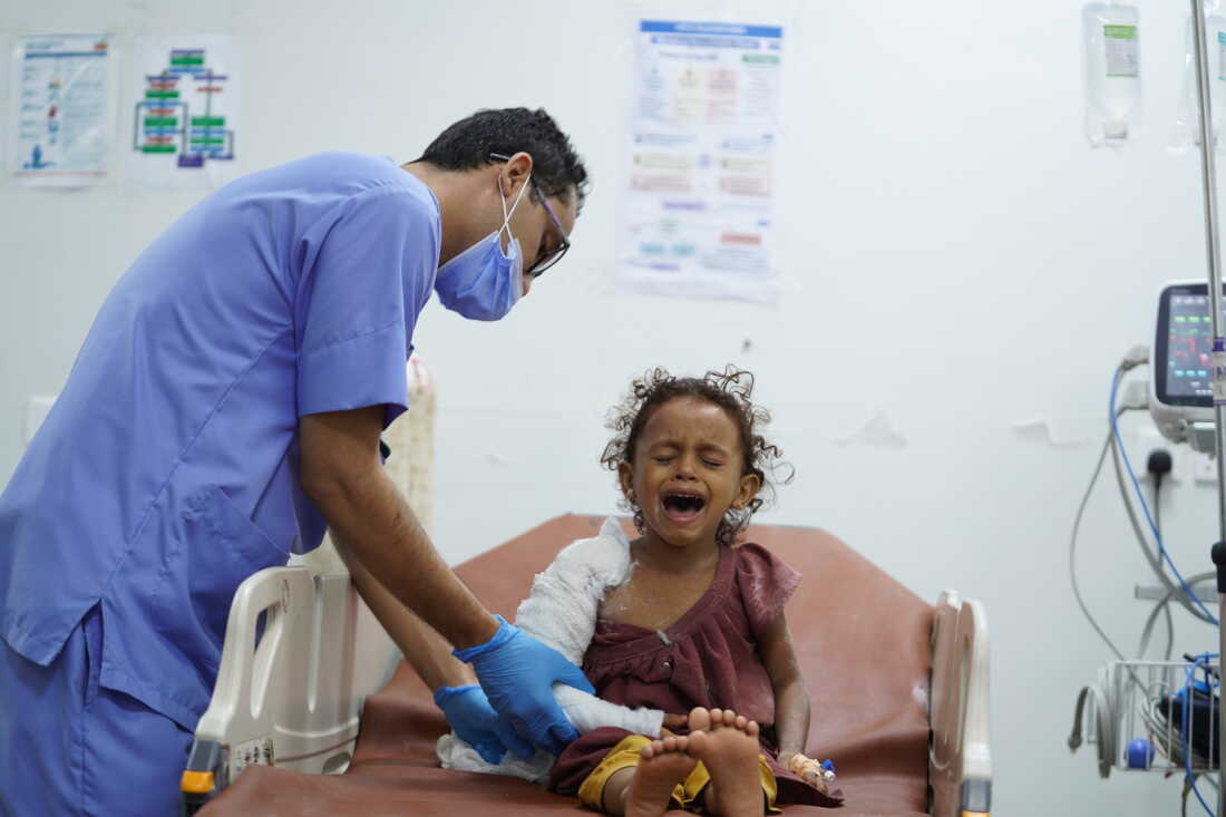 MOKHA, YEMEN - AUGUST 16: Bayan Yahya Hasan, a Yemeni girl injured in the attack carried out by Iran-backed Houthi militants, receives treatment at a hospital in Mokha, Yemen on Aug 16, 2026. (Photo by Abdulnasser Alseddik/Anadolu via Getty Images)