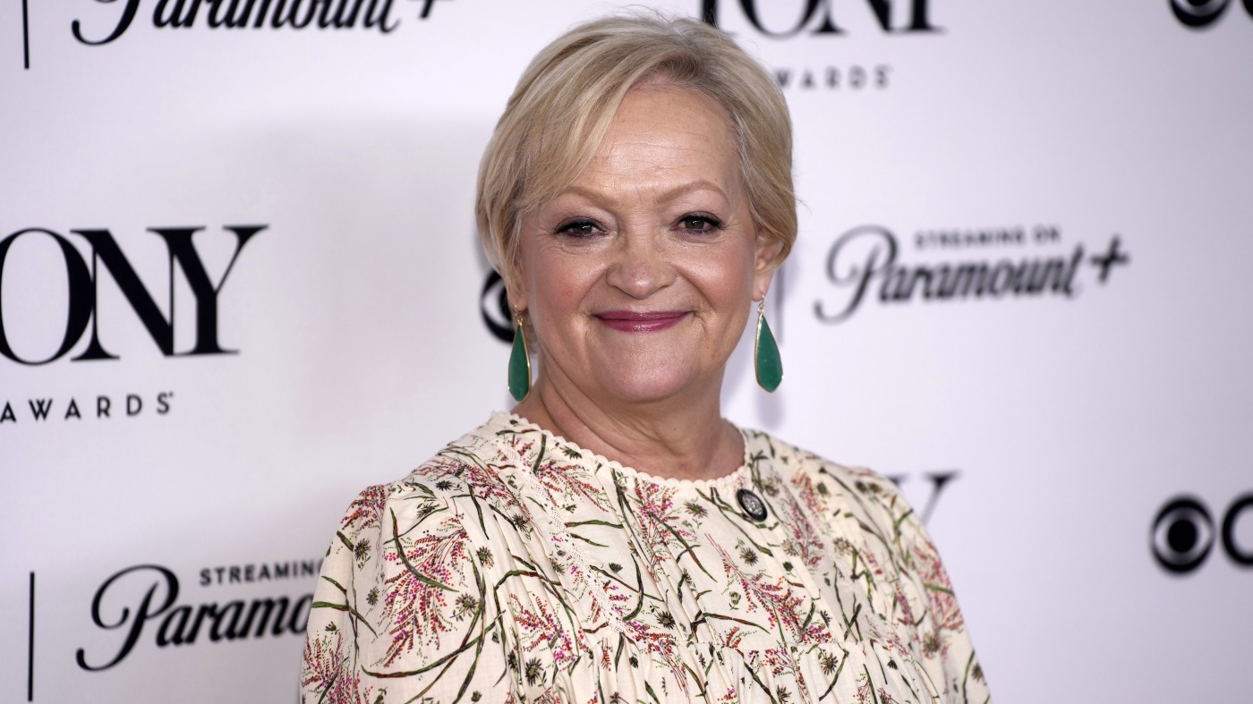 Fresh Air Weekend: 'Merrily We Roll Along'; MSNBC host Ali Velshi